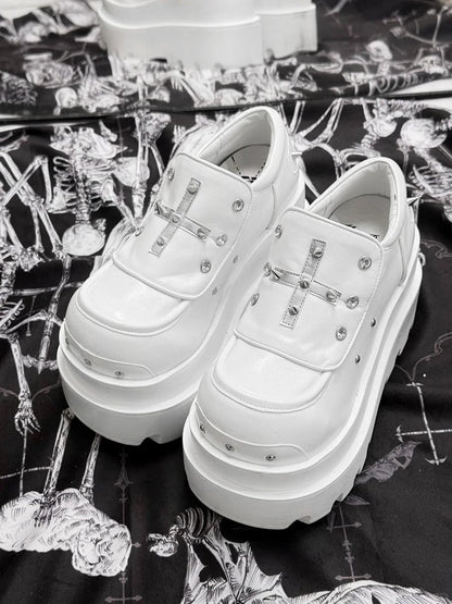 Studded Punk with Platform Details Shoes Cross Accents White