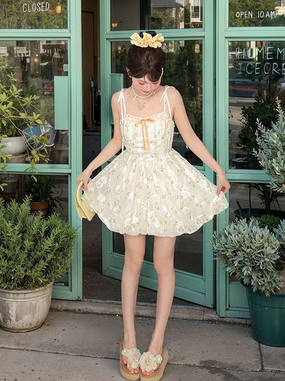 Bubble Sweet Kleid mit selbstbindenden Trägern Slip Apricot Blumenmuster Rock Urlaub