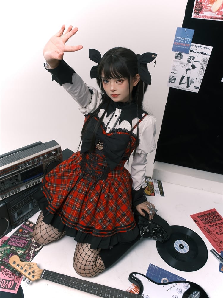 Rotes Karomuster Schleifenakzent Herzförmiger Ausschnitt Pulloverrock Idol Kleid