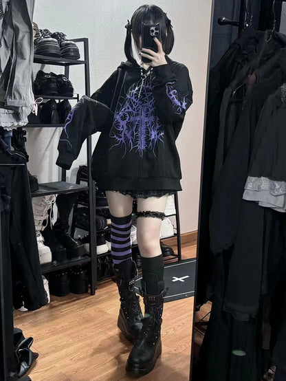 Schwarz-lila Kapuzenjacke mit Emo-Punk-Grafik