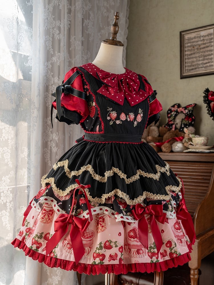 ストロベリープリントの黒と赤のスイートピーターパンカラーロリータワンピースフルセット