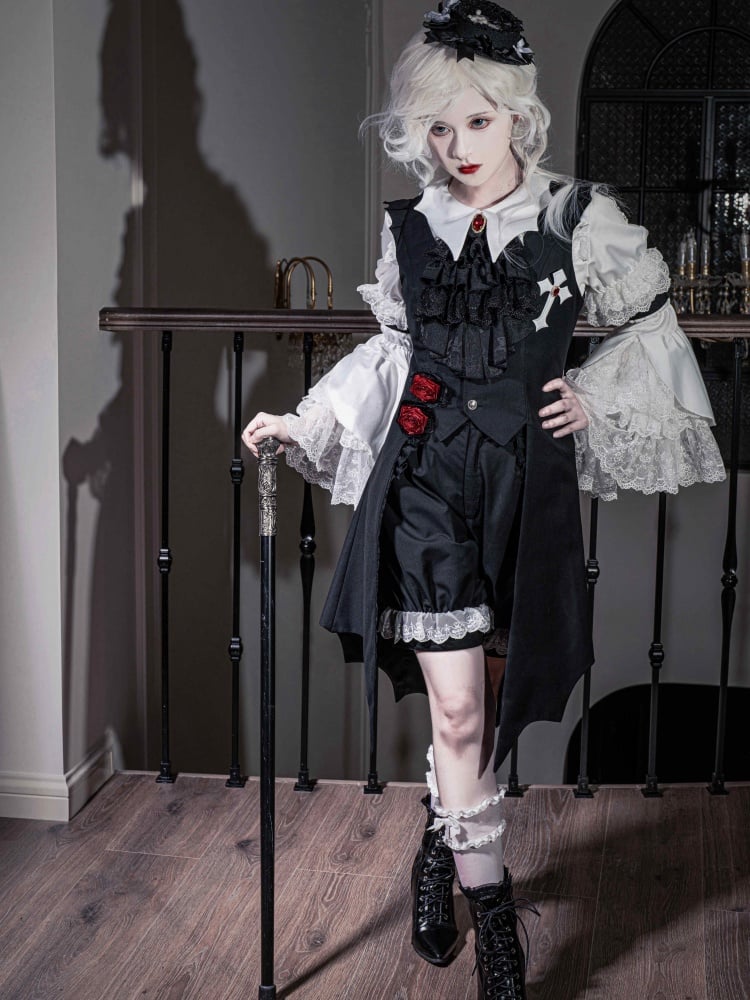 Schwarze Lolita-Shorts von Ouji Fashion mit weißen Bündchen und Spitzenbesatz
