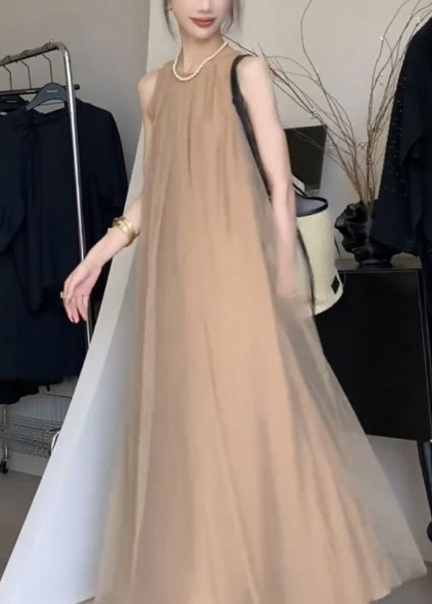 Ärmelloses Kleid mit drapiertem Chiffon in Khaki