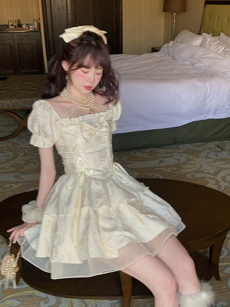 Sleeves Lace-Up Beige Soft Puff and Short Basque with Dress Waist