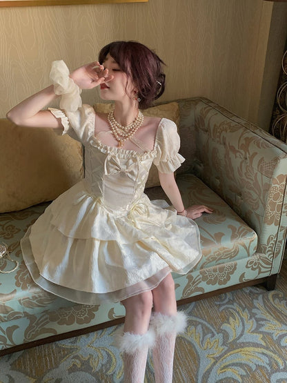 Sleeves Lace-Up Beige Soft Puff and Short Basque with Dress Waist