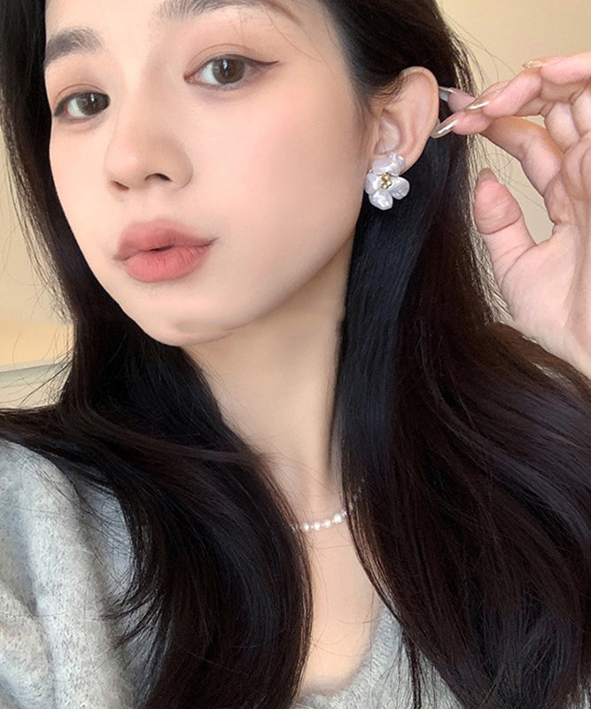 エレガントなイヤリング スタッド パール フローラル ホワイト 合金 銅