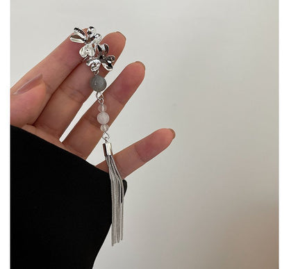 Manschetten-Ohrring mit Fransen aus Acryl mit Blume