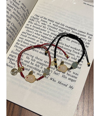 Kaninchen-String-Halskette mit Perlen