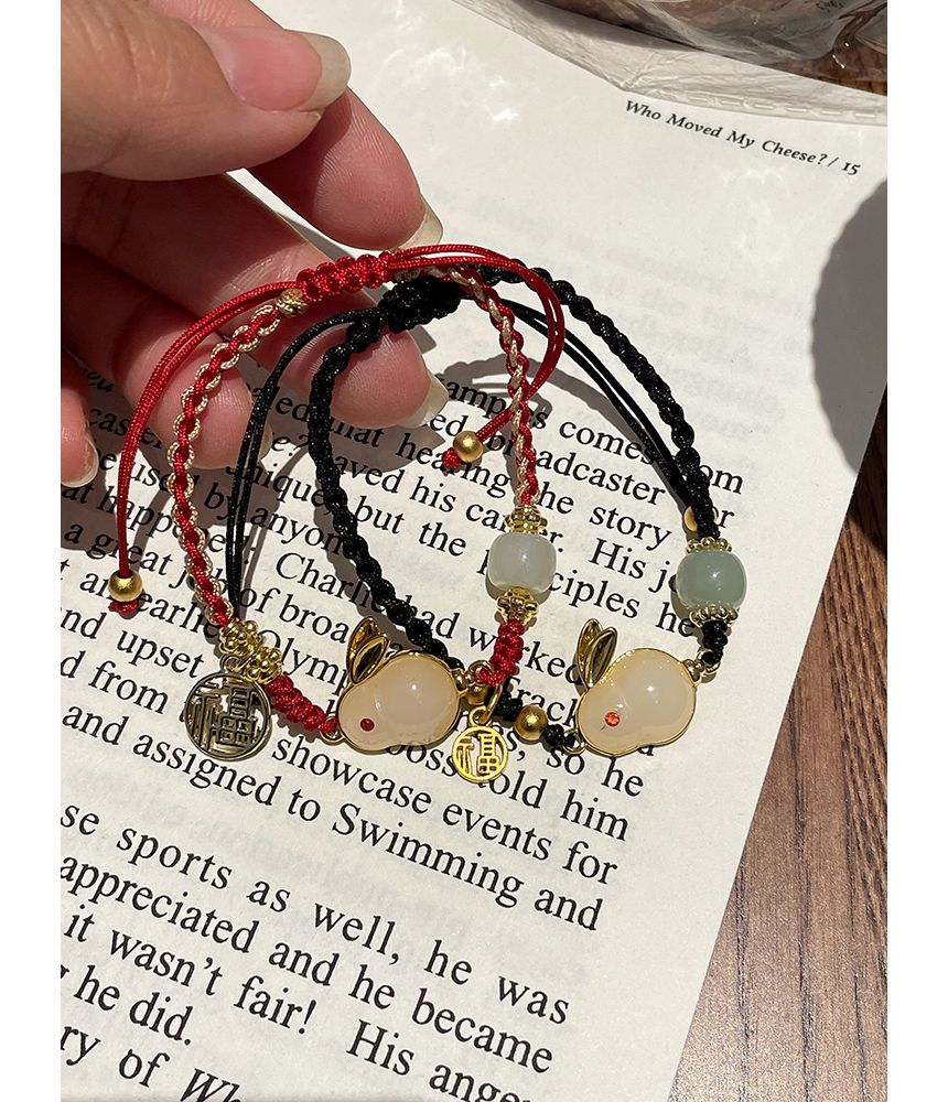 Kaninchen-String-Halskette mit Perlen