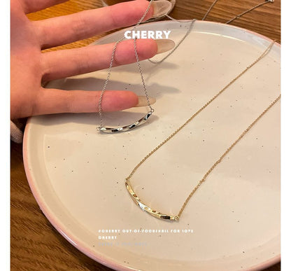 Necklace Bar Twisted