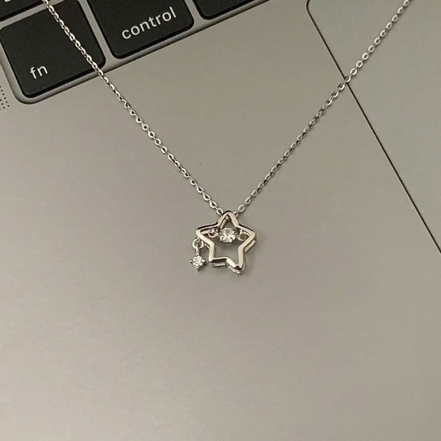 Alloy Star Choker Pendant