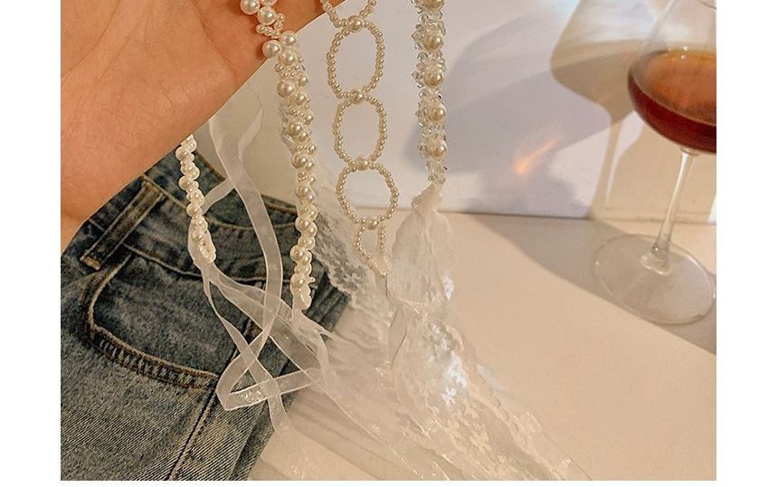 / Spitzen-Stirnband mit Kunstkristallen (verschiedene Perlendesigns)