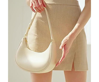 レザーショルダーバッグフェイク