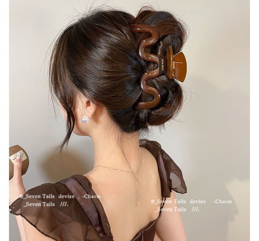 Acrylic Hair Wavy Claw