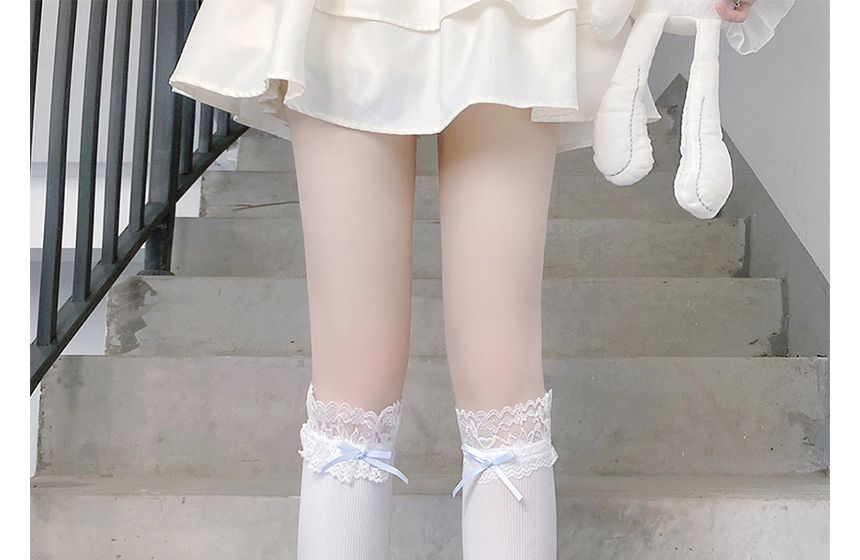 Lace Trim Tall Plain Socks Bow