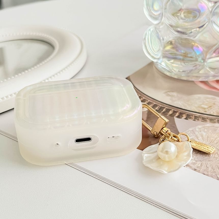 Pearl White Striped Earphone Case Cover with Shell Charm - Compatible with AirPods and AirPods Pro