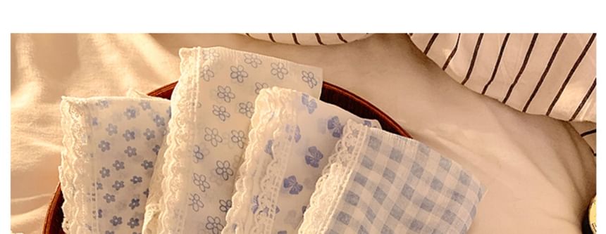Triangle Designs) Head Scarf Trim Lace Plaid (Various