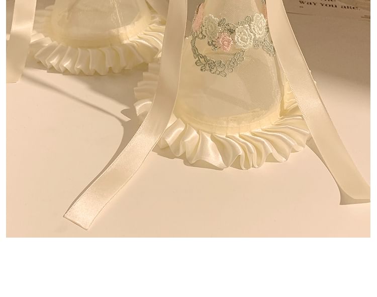 パーティーフリルハット刺繍