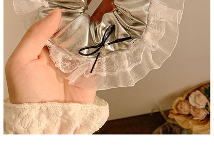 Trim Ruffle Scrunchie