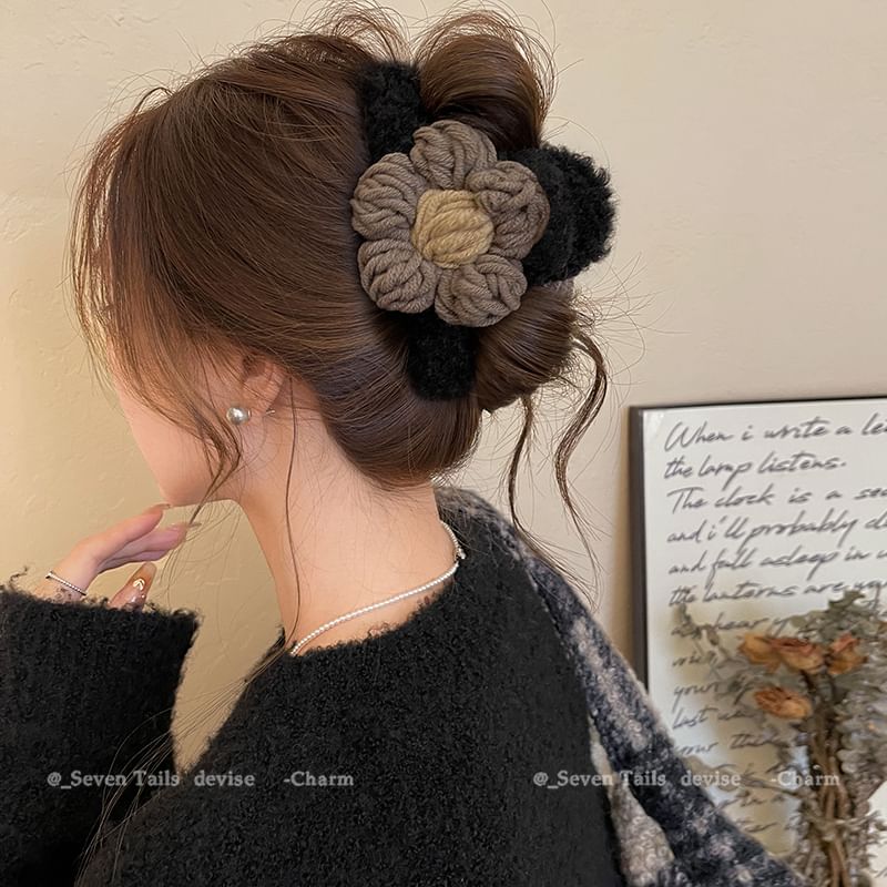 Yarn Claw Chenille Floral Clip Hair