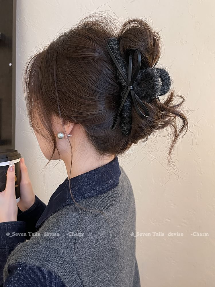 Leather Hair Faux Claw Bow