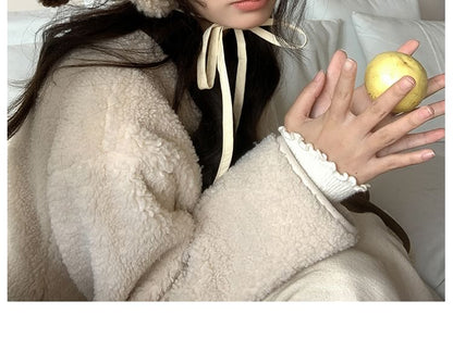 Shearling-Mütze mit Hundeohren