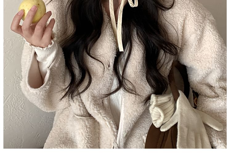 Shearling-Mütze mit Hundeohren