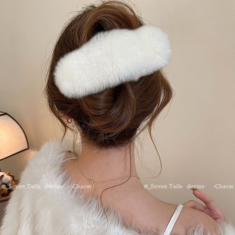 Clip Fur Faux Hair