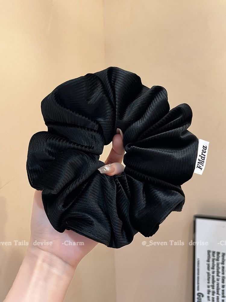 Lettering Scrunchie Label