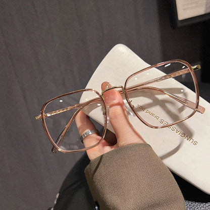 Brille mit quadratischem Rahmen