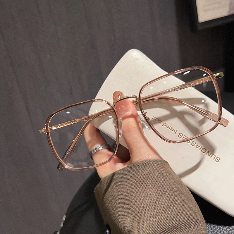 Brille mit quadratischem Rahmen