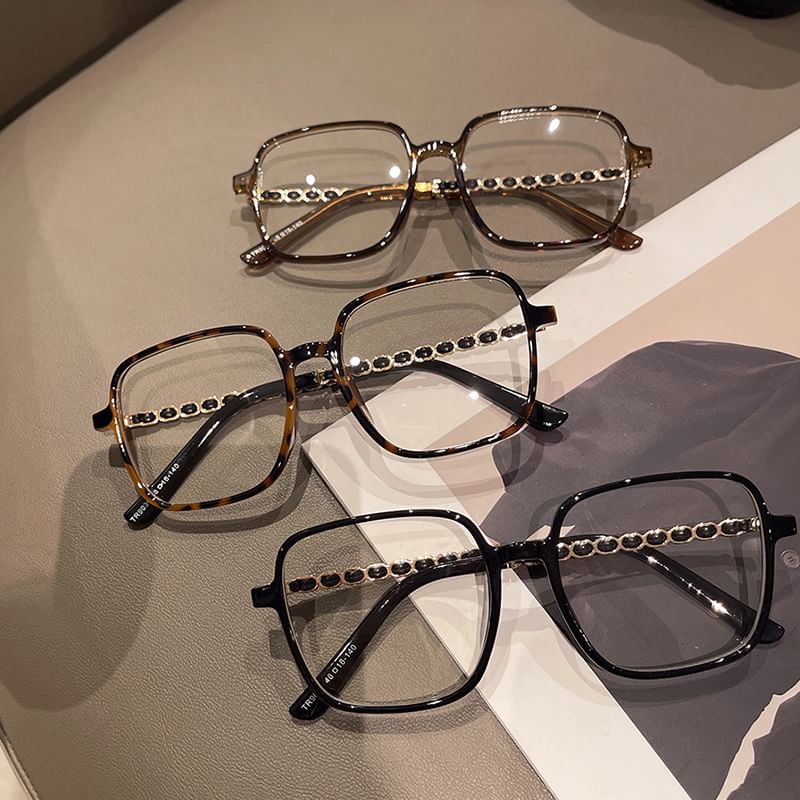 Lunettes à monture carrée