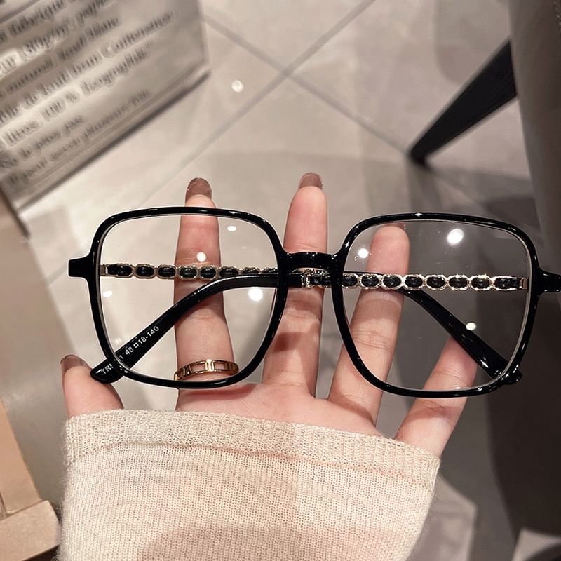 Lunettes à monture carrée