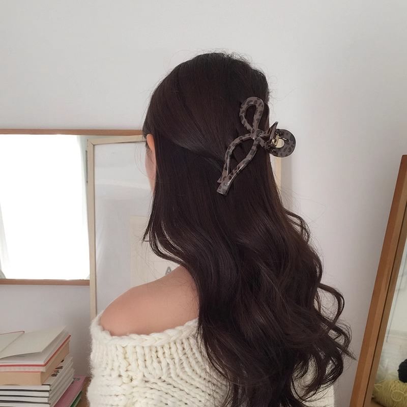 プリントヒョウ柄アクリル爪毛