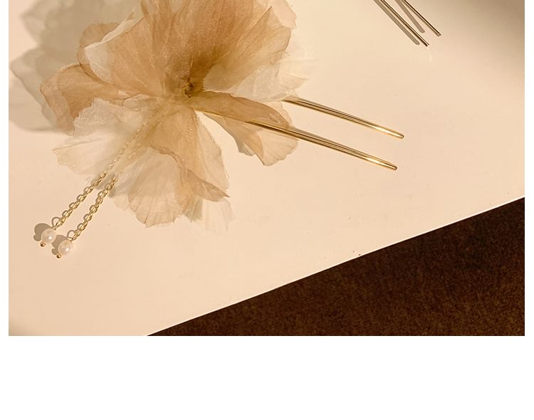 Mesh Blume Pin Haar