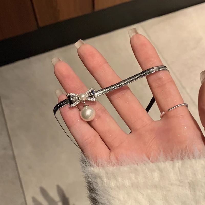 Necklace Alloy Faux Bow Pendant Pearl