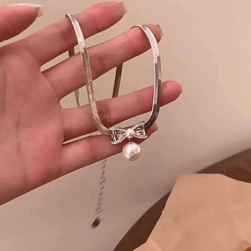 Necklace Alloy Faux Bow Pendant Pearl