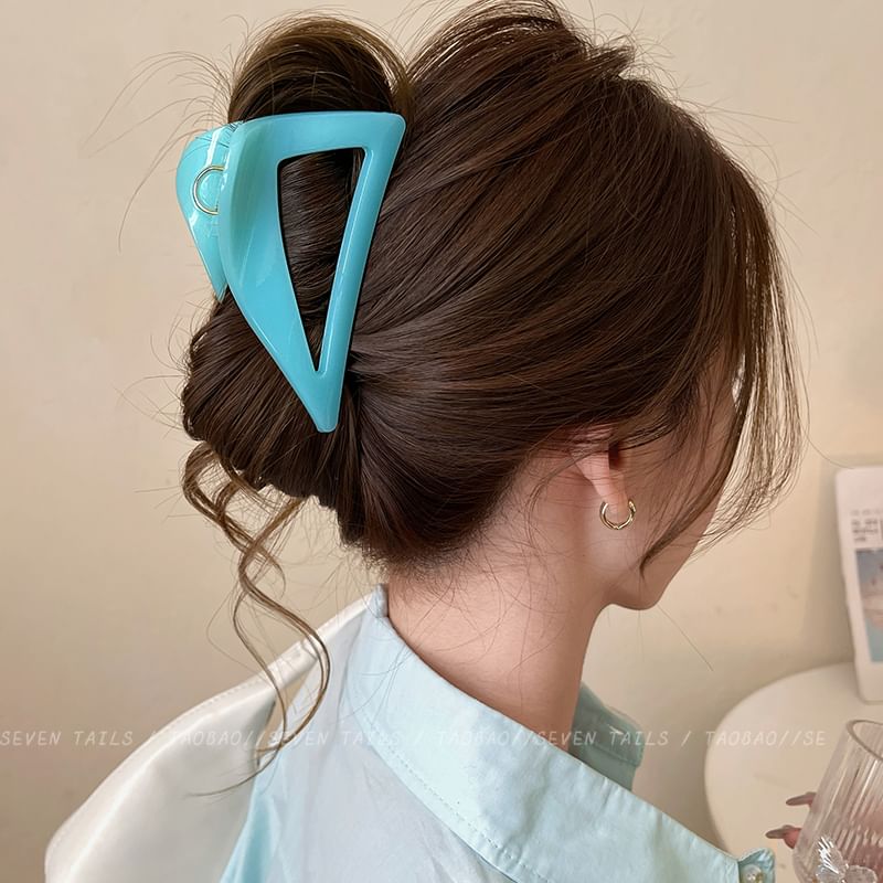 Triangle Plain Claw Hair Acrylic
