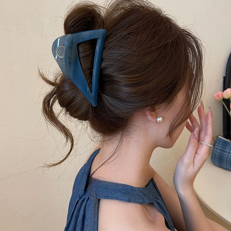 Claw Clip Acrylic Triangle Hair