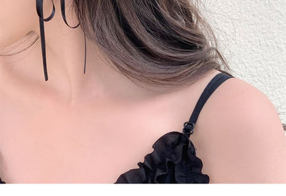 Blumen-Ohrstecker mit Band