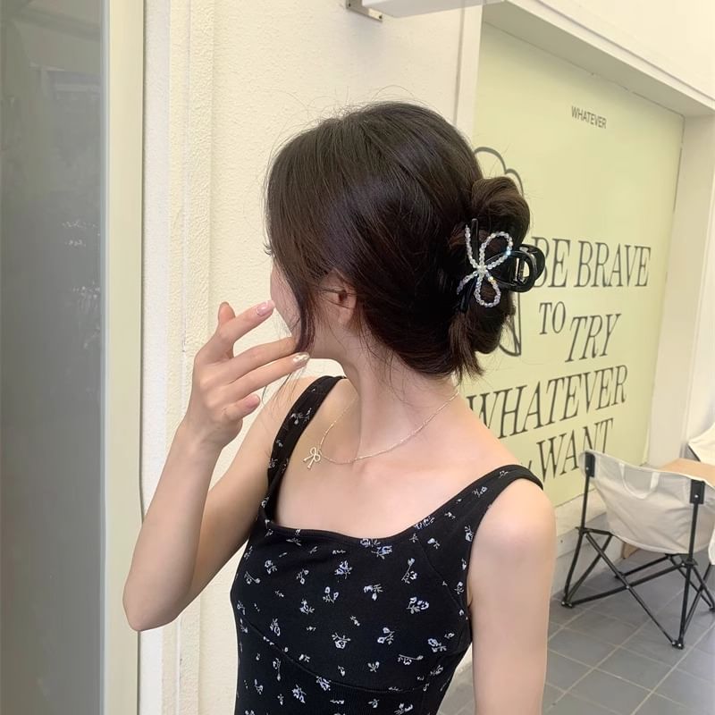 Claw Hair Acrylic Beaded Bow