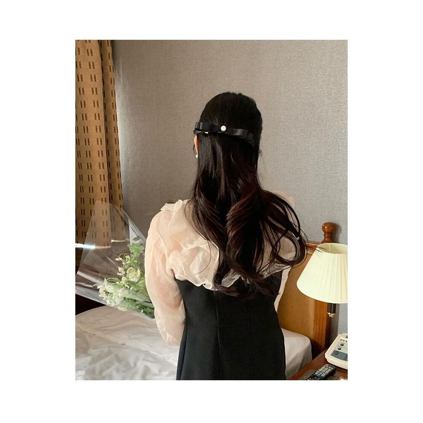 Haarspange mit Kunstperlen und Schleife