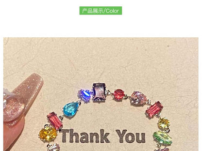 幾何学的なラインストーンブレスレット