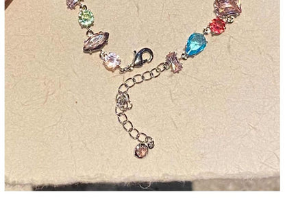 幾何学的なラインストーンブレスレット