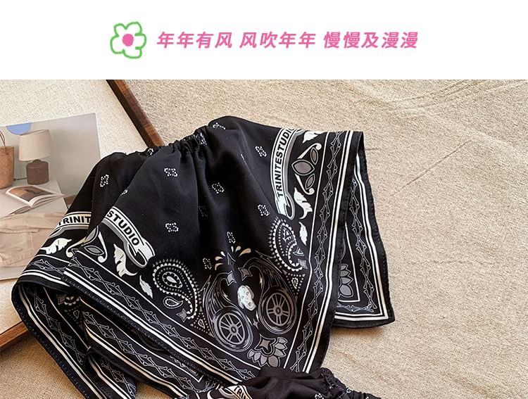 Quadratisches Haargummi mit Paisley-Print