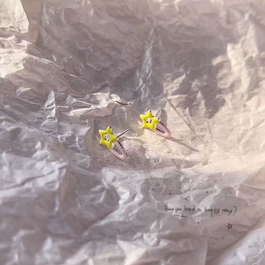 星型スタッドイヤリング