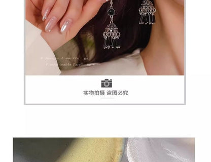 Perlenohrring mit Edelstein