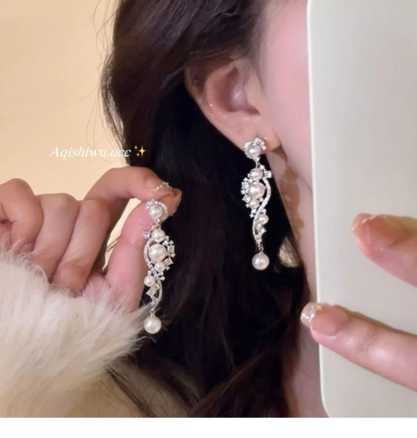 Alloy Dangle Earring Faux Pearl