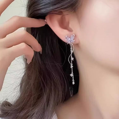 合金製バタフライダングルイヤリング