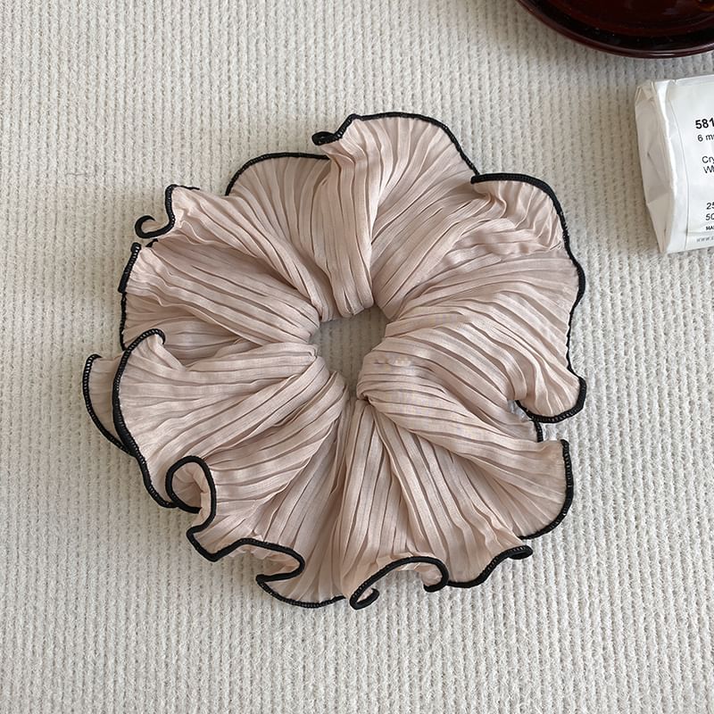 Scrunchie Trim Contrast